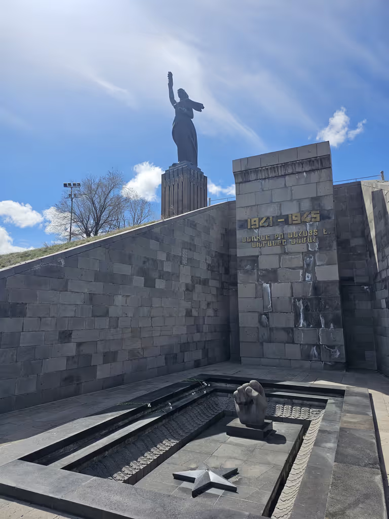 Gyumri & Harichavank Swinging Church photo 6